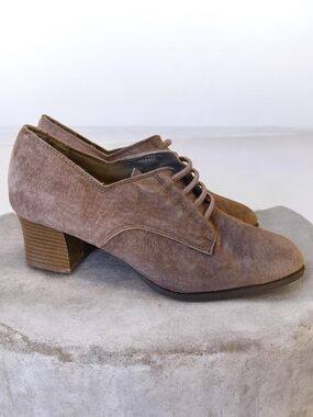 Dr. Scholl's Taupe Booties Suede 8 Lace-Up Block Heel Oxfords Grandmacore Preppy
